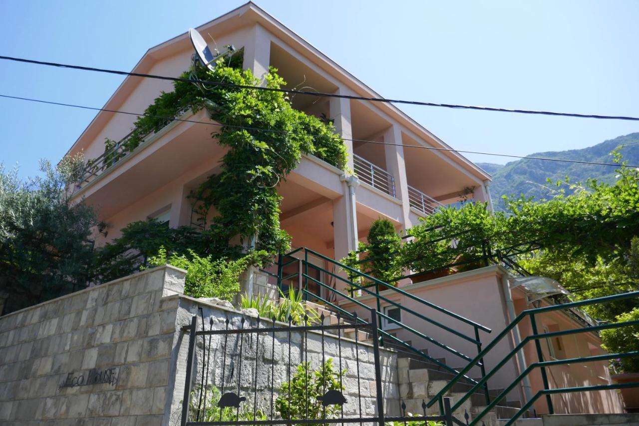 Ecohouse Risan Studio Екстериор снимка