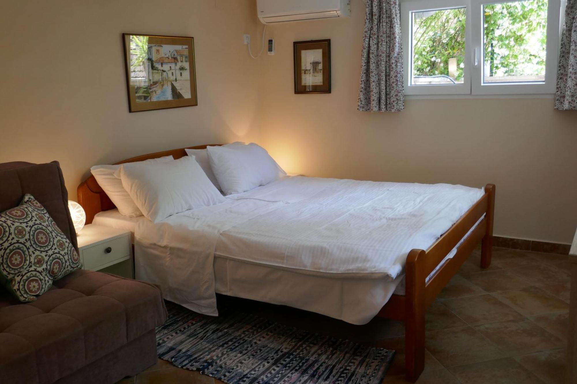 Ecohouse Risan Studio Екстериор снимка