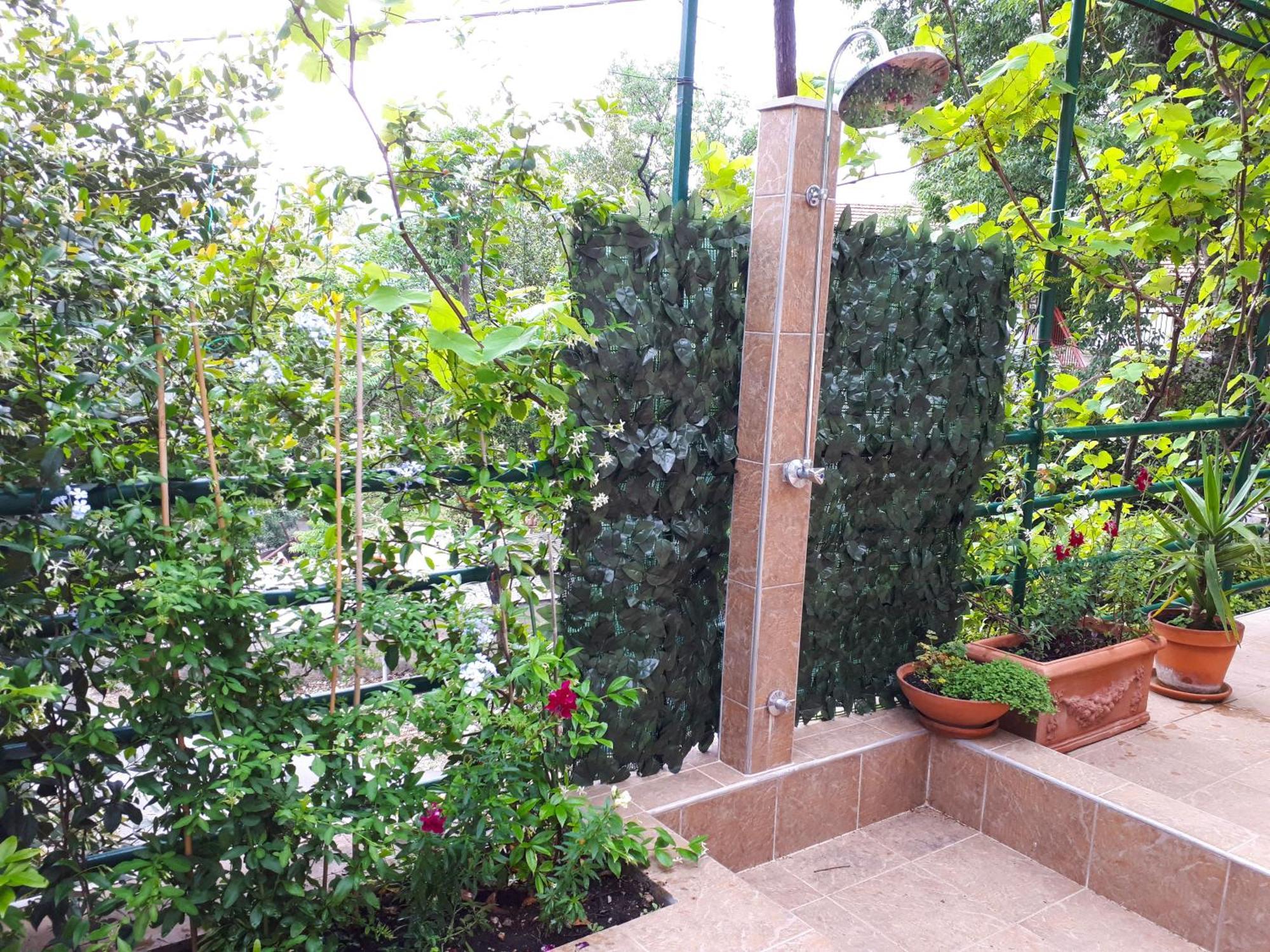 Ecohouse Risan Studio Екстериор снимка